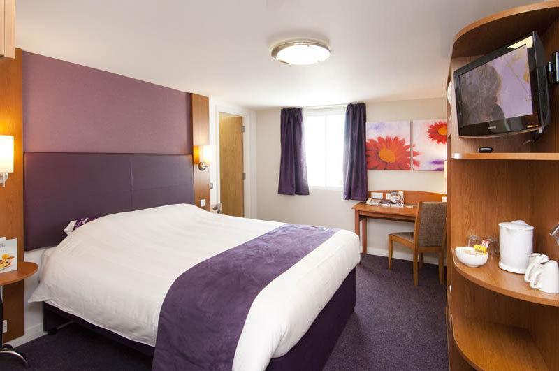 Premier Inn Bristol City Centre King Street Εξωτερικό φωτογραφία